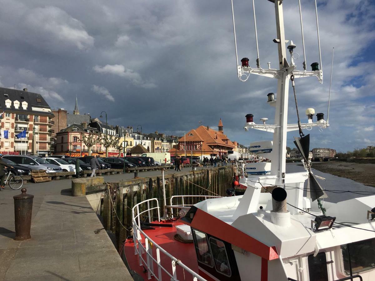 L'Etoile De Trouville Zewnętrze zdjęcie