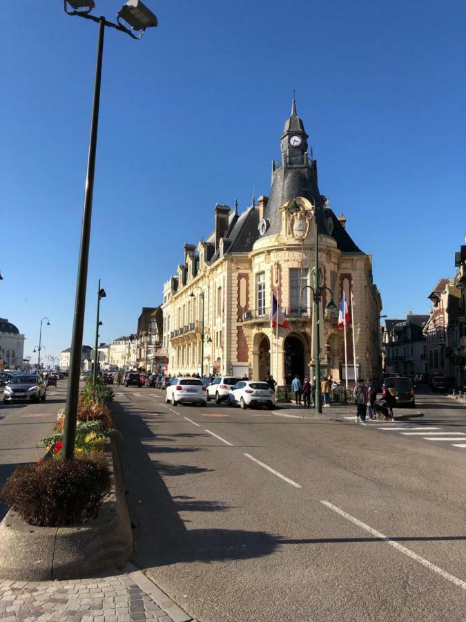 L'Etoile De Trouville Zewnętrze zdjęcie